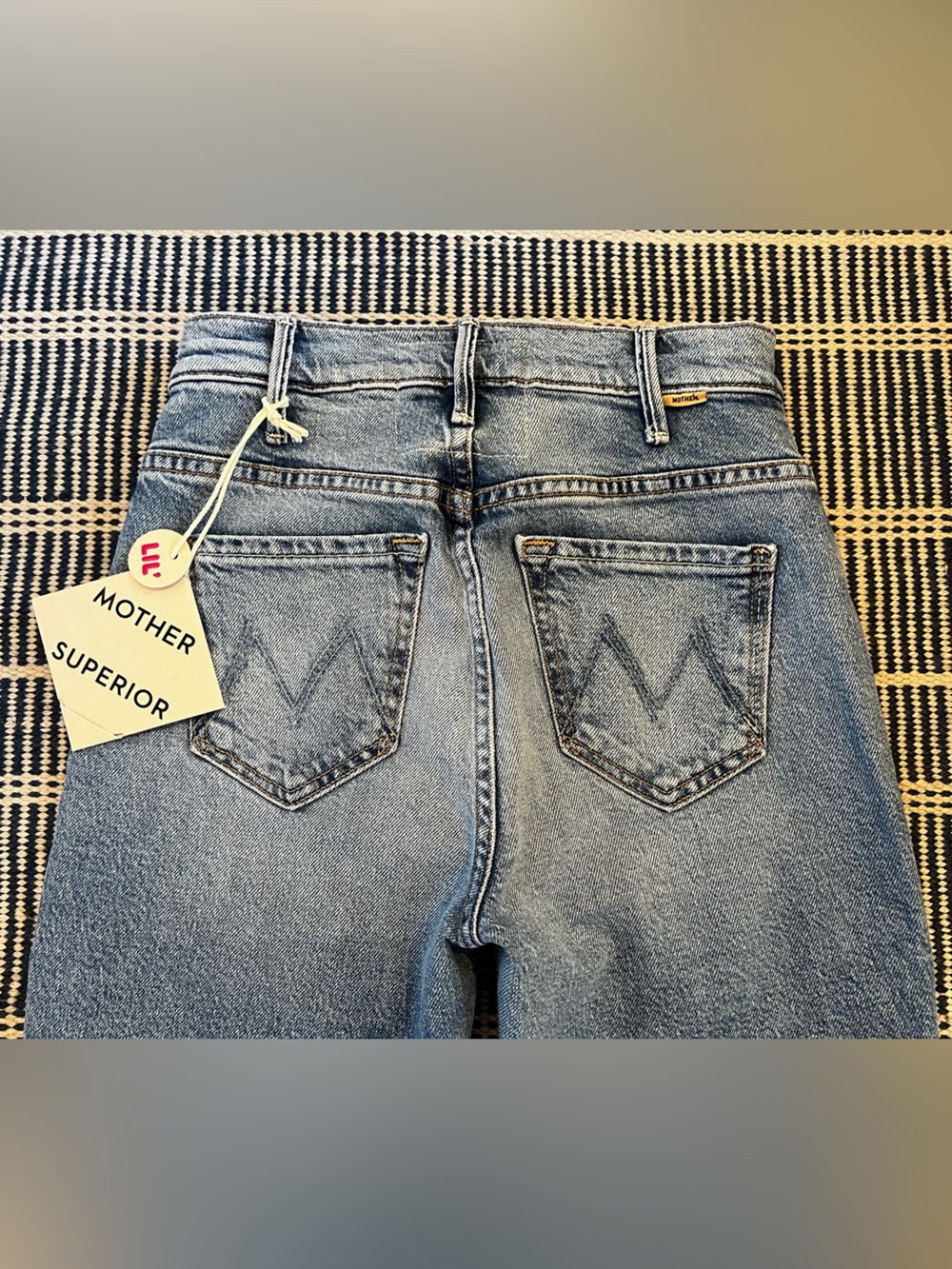 Mother Lil’ Superior hustler ankle fray in Sow Surreal size 24 brand new w tags!